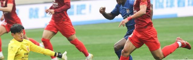 开云体育下载-新上海德比有别超级杯：申花愈战愈强 海港展新颜